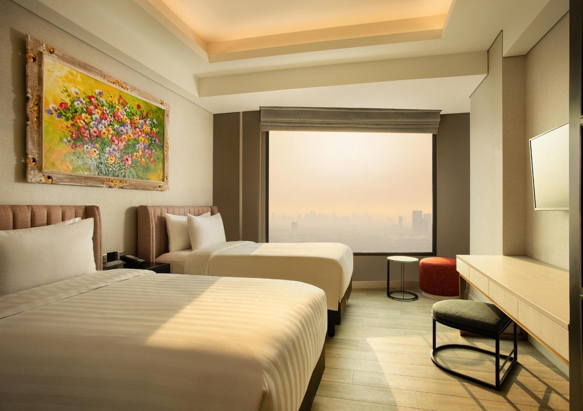 Trembesi Hotel Serpong Exterior foto
